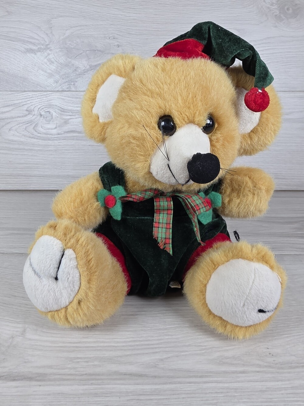 King Plush Christmas Mouse in Holiday Outfit 10" SU28